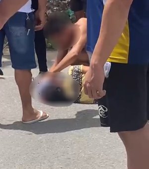 Mulher fica ferida após acidente entre carro e moto na entrada da cidade de Cajueiro