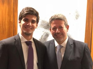 João Catunda confirma apelo de JHC e Arthur Lira para mudar de lado na eleição para presidência da Câmara