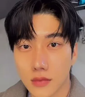 Quem é o coreano que viralizou após cantada em Ana Castela