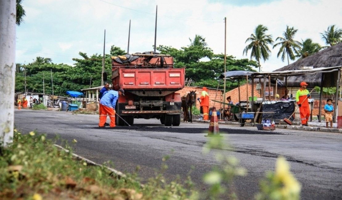 Slum realiza operação de limpeza, manutenção e ordenamento no Dique Estrada