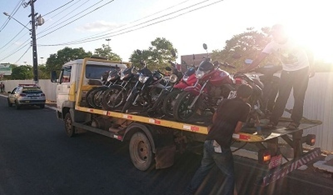 Operação conjunta recolhe 22 veículos e autua 69 condutores