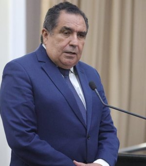 Deputado aproveita aniversário de Marcelo Victor para denunciar mortes de cães e gatos no Sertão