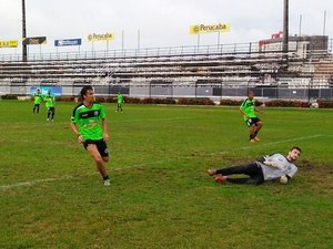 ASA: Leandro Kivel participa de treinamento e deve retornar diante do Remo 