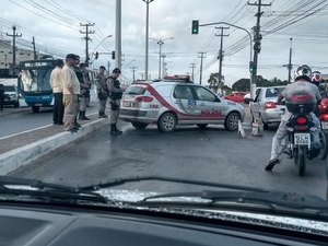 Mulher com problemas mentais morre após ser atropelada em frente a UPA do B. Bentes