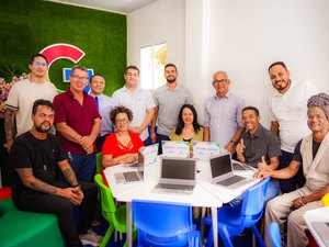 Prefeitura de Japaratinga inaugura Sala Google para alunos da rede municipal