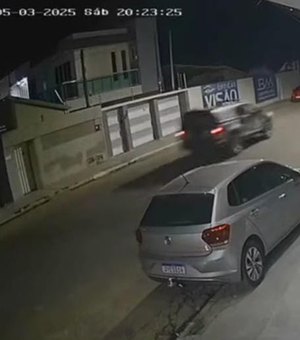 Câmera flagra perseguição a jovem que morreu após supostamente trocar tiros com a PM