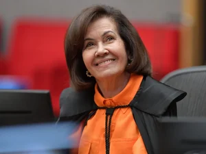 Primeira mulher a presidir STJ, ministra Laurita Vaz se aposenta