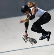 Dora Varella chega perto, mas fica fora do pódio do skate park feminino nas Olimpíadas