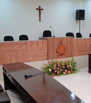 Veto do prefeito de Penedo para emenda de vereador será votada hoje