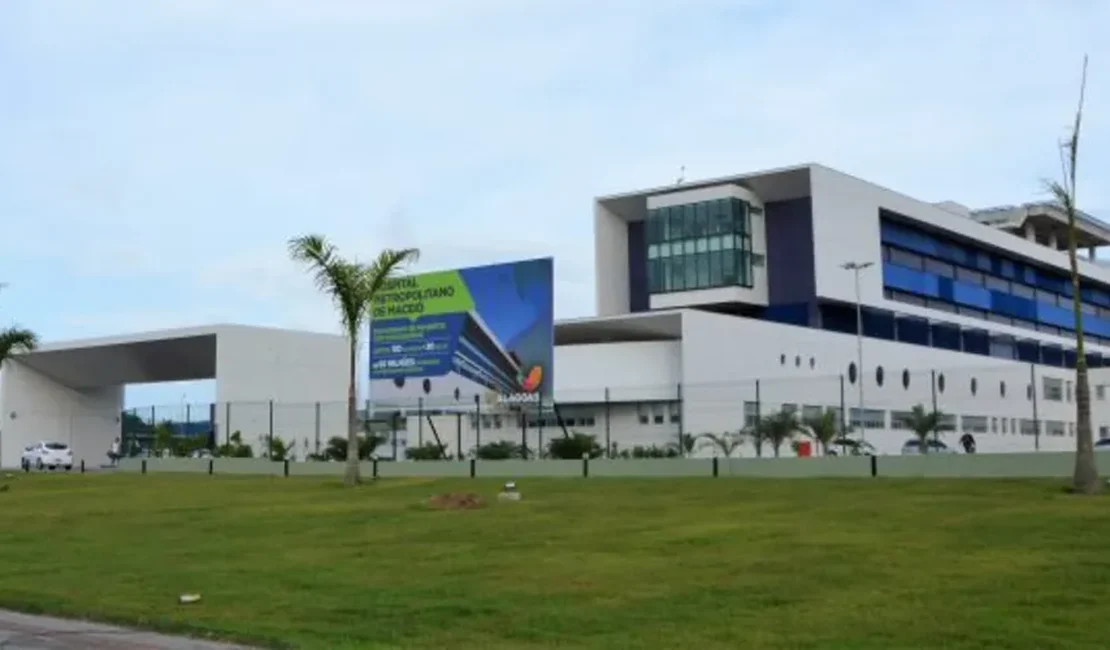 Mulher é detida suspeita de se passar por enfermeira em hospitais de Alagoas