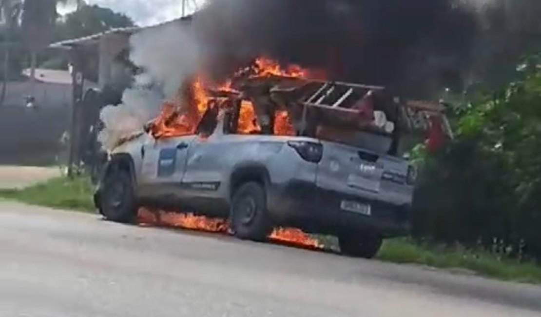 [Vídeo] Veículo incendeia na AL 101 Norte em Maragogi