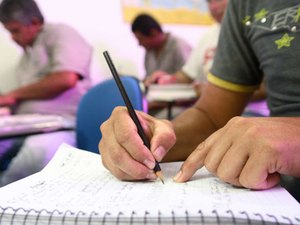 Escolas de Arapiraca vão fornecer EJA integrado a cursos profissionalizantes