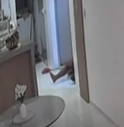 [Vídeo] Câmeras de segurança registram pai matando babá dos filhos; ele alega legítima defesa