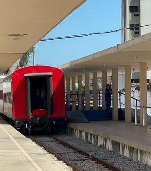 [Vídeo] Maria Fumaça volta aos trilhos e promete impulsionar o turismo em Maceió