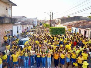 Márcia Cavalcante lidera caminhada com milhares de mulheres em São Luís do Quitunde