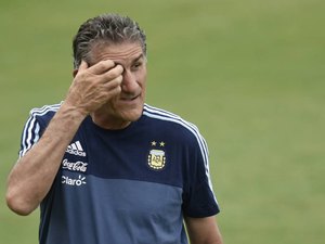 Edgardo Bauza não suporta pressão e é demitido da seleção da Argentina