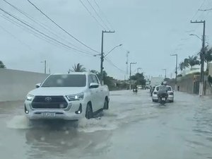 Chuva intensa atinge Arapiraca durante a madrugada e Defesa Civil emite alerta