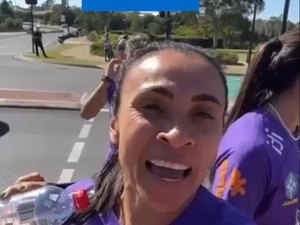 Marta posta vídeo descontraído durante preparação para a Copa do Mundo