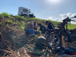 Motociclista fica ferida em saída de pista seguida de queda na AL-215