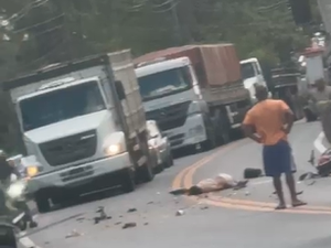 Colisão frontal entre caminhão e motocicleta deixa feridos na BR-316, em Satuba