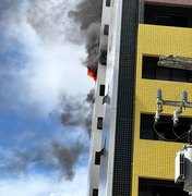 [Vídeo] Incêndio atinge apartamento no edifício Mariela, em Maceió