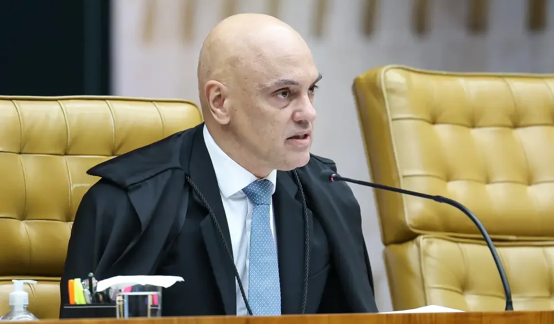 Moraes dá 10 dias para PF ouvir Flávio em caso de calúnia contra Lula