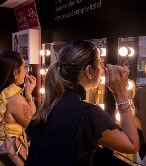 Prefeitura disponibiliza espaço de maquiagem e perfumaria durante os shows