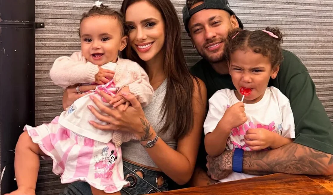 Bruna Biancardi comemora mesversário de filha com Neymar