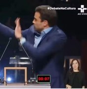 [Vídeo] Datena agride Pablo Marçal com cadeirada durante debate