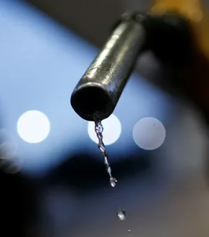 Petrobrás anuncia queda de 3,8% no preço de venda da gasolina para distribuidoras