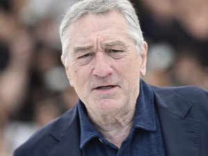 Robert De Niro processa ex-funcionária por ela assistir 'Friends'