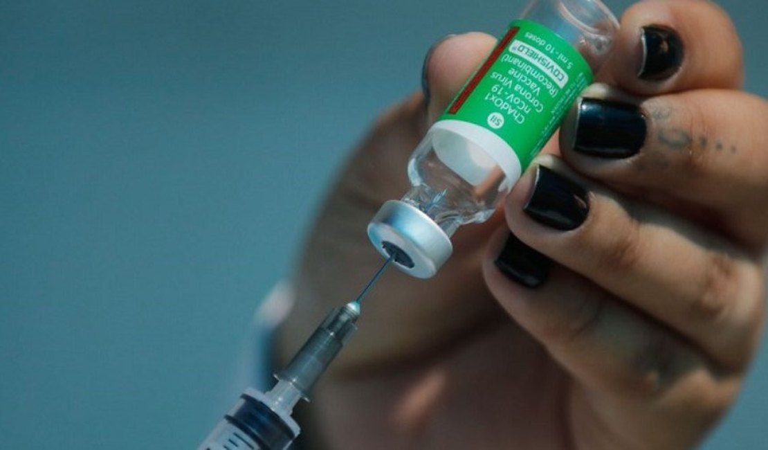 Alagoas receberá mais de 60 mil doses de vacina contra a Covid-19