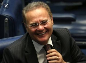 Flávio Bolsonaro diz ser contra Renan na presidência do Senado