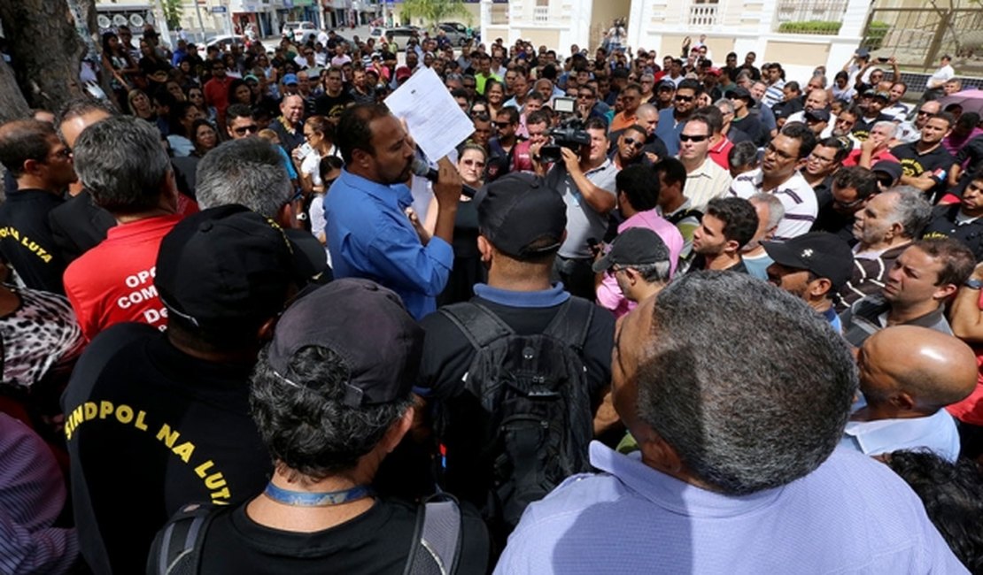 Sem acordo: policiais civis mantêm greve após reunião com TJ e Governo