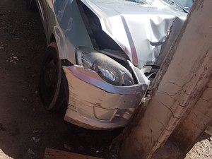 Motorista se distrai com insetos e atropela ambulante na AL 101 Norte