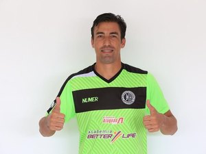 CSA confirma interesse no atacante Leandro Kivel 