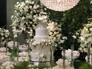 Decorador faz campanha e consegue vender flores de casamentos adiados devido a decreto