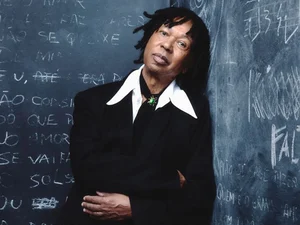 Djavan celebra o amor em novo álbum, Improviso: “Coração aos pulos”