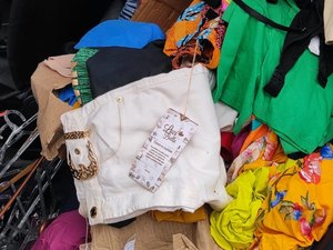 Homem é preso em Porto Real do Colégio após furtar roupas de duas lojas em Penedo