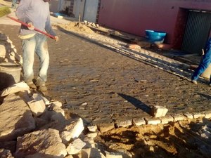 Prefeitura intensifica serviços de calçamento e pavimentação em Arapiraca