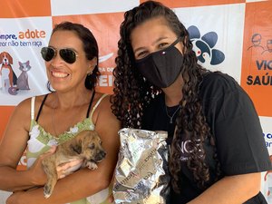 Feira de Adoção: mais de cinquenta animais ganham novo lar em Maceió