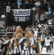 'Fica, Navarro!', 'Eu vi o Chay': torcida do Botafogo dá show à parte em vitória pela Série B