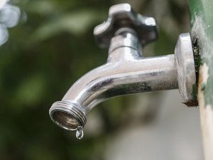 Bom parto, Bebedouro, Centro e Cambona estão com fornecimento de água reduzido