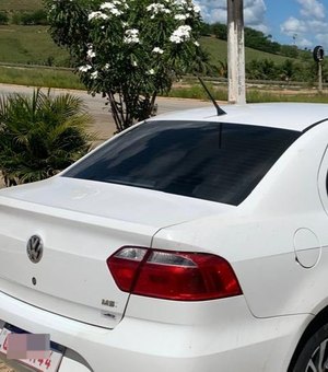 PRF prende gestante e taxista com 5 kg de cocaína na BR-101, em Joaquim Gomes