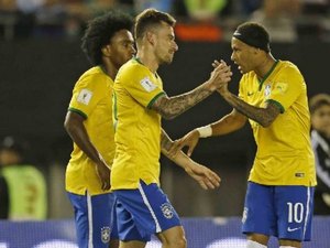 Brasil fecha ano de mudanças contra o Peru