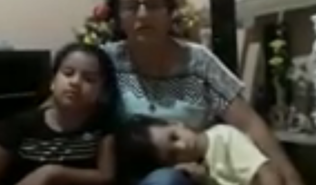 Mãe procura família biológica de filho adotivo em Arapiraca
