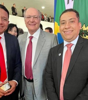 Prefeito Júlio Cezar participa em Brasília do lançamento do novo programa Minha Casa, Minha Vida