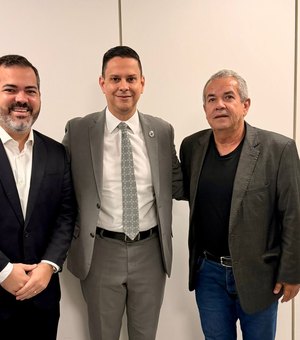 Em Brasília, prefeito Nicollas fortalece articulações e busca novos avanços para Atalaia