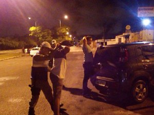 Cerca de 16 condutores são autuados por dirigirem alcoolizados em Maceió