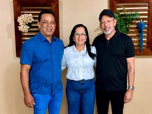 Edilza Alves recebe Arthur Lira em Lagoa da Canoa e confirma independência política e força de grupo